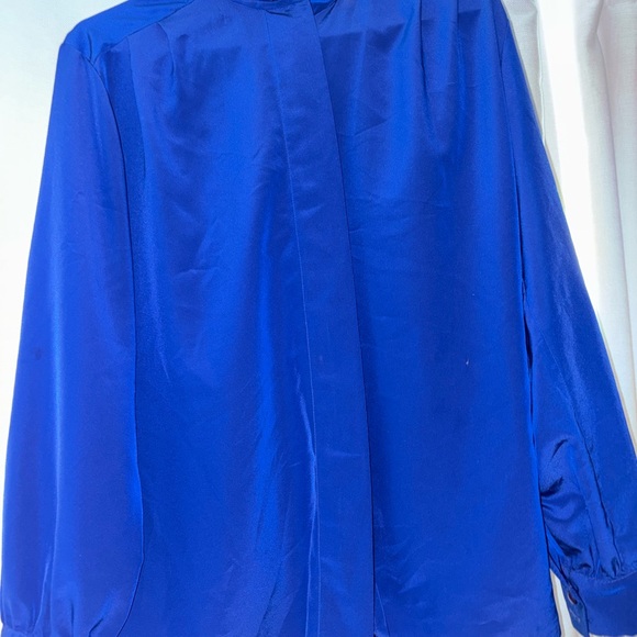 Elegant White Lace Dress - Picture 3 of 9